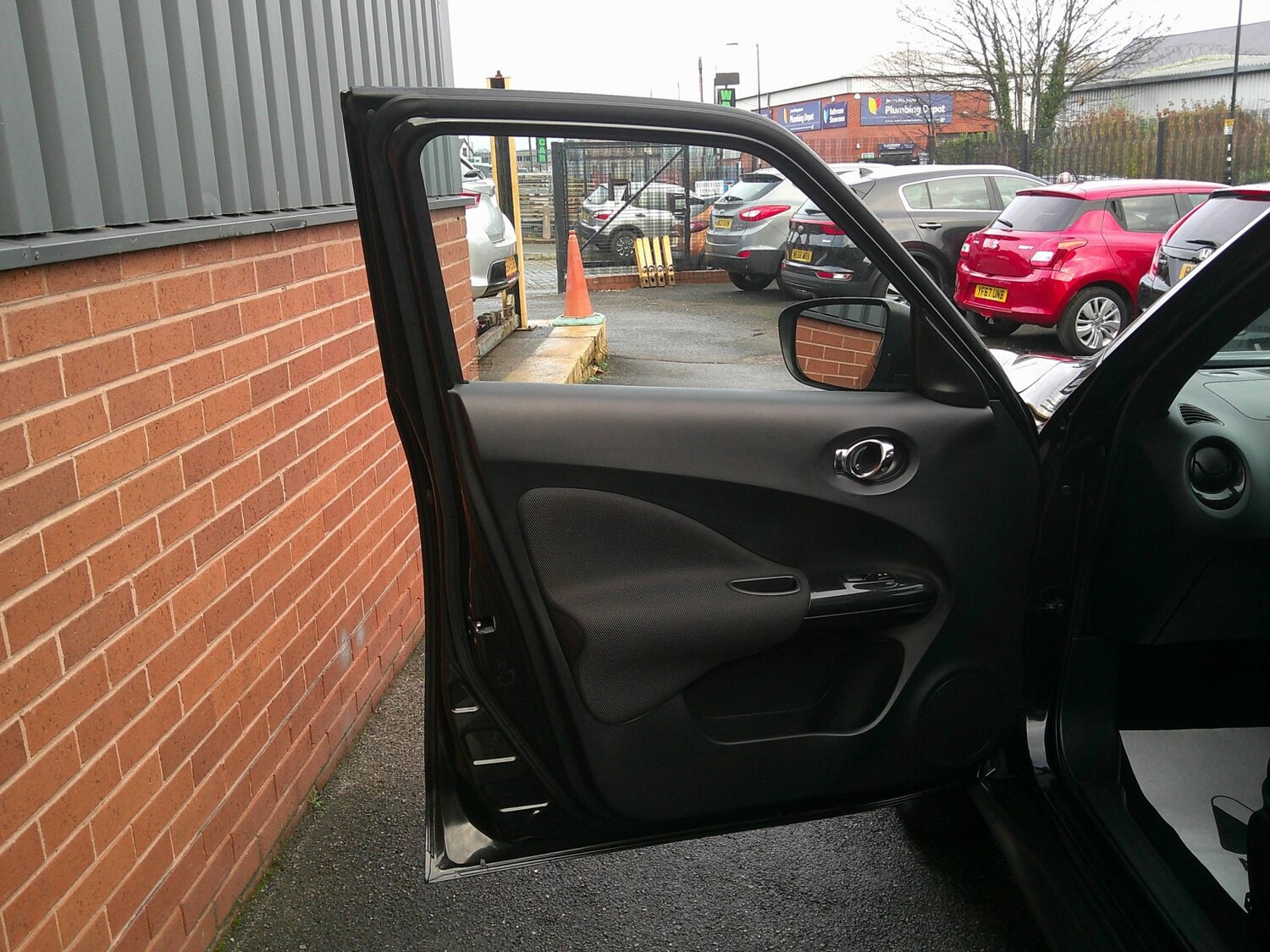 Used Nissan Juke 2017 for sale - 76837101: Photo 14