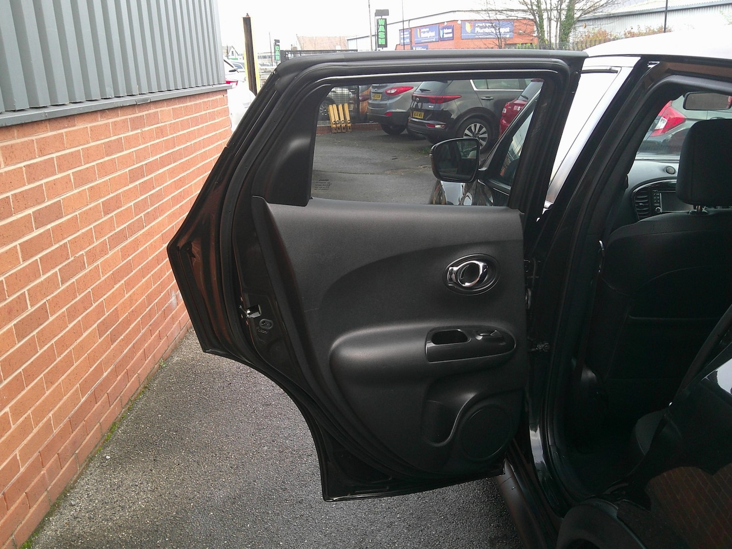 Used Nissan Juke 2017 for sale - 76837101: Photo 15