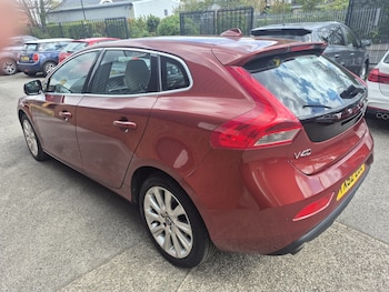 Used Volvo V40 2012 for sale - 79563918: Photo