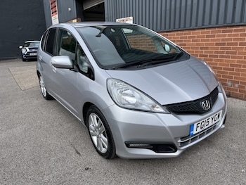 Used Honda Jazz 2015 for sale - 79211342: Photo