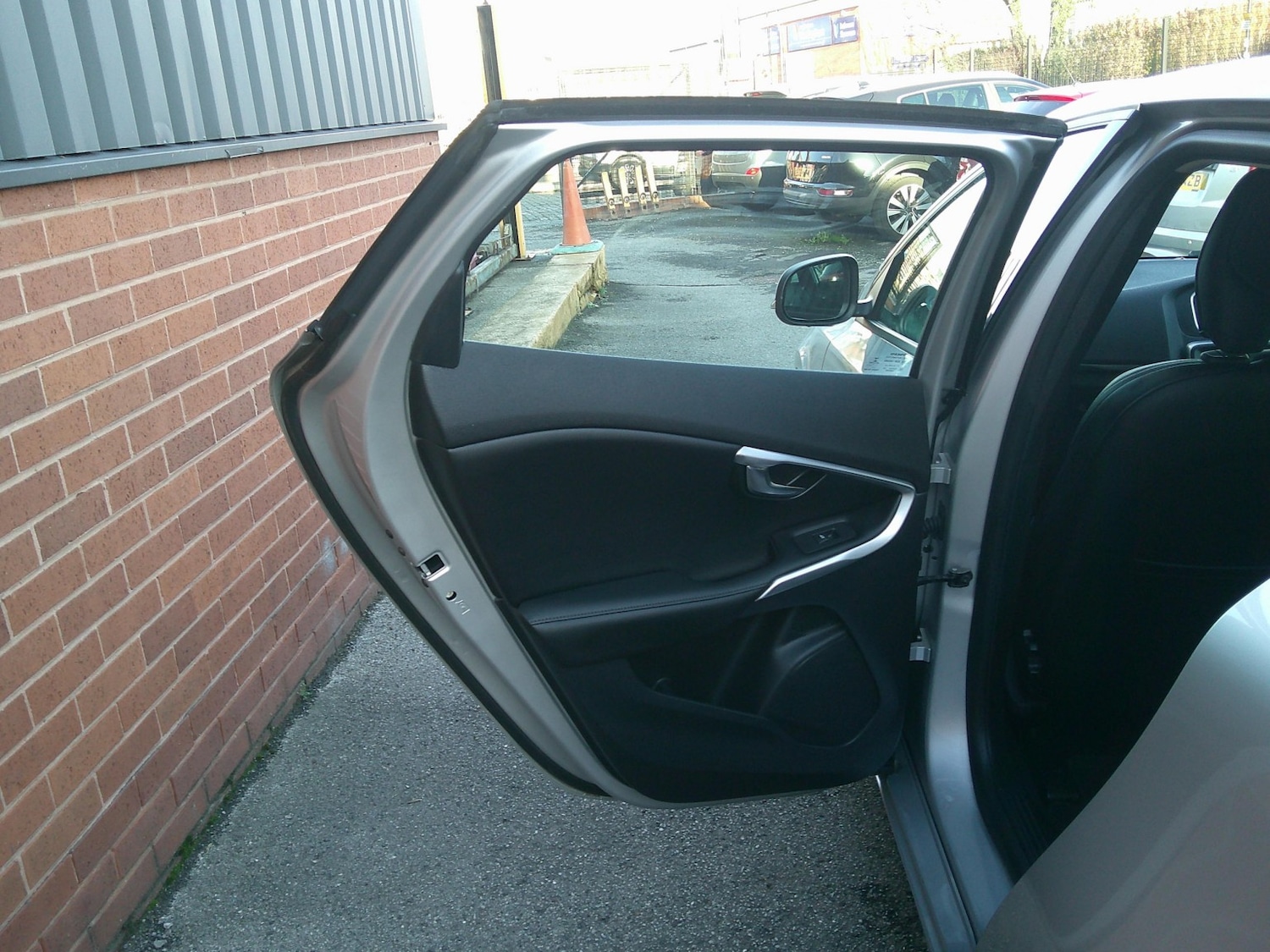 Used Volvo V40 2018 for sale - 76656217: Photo 15