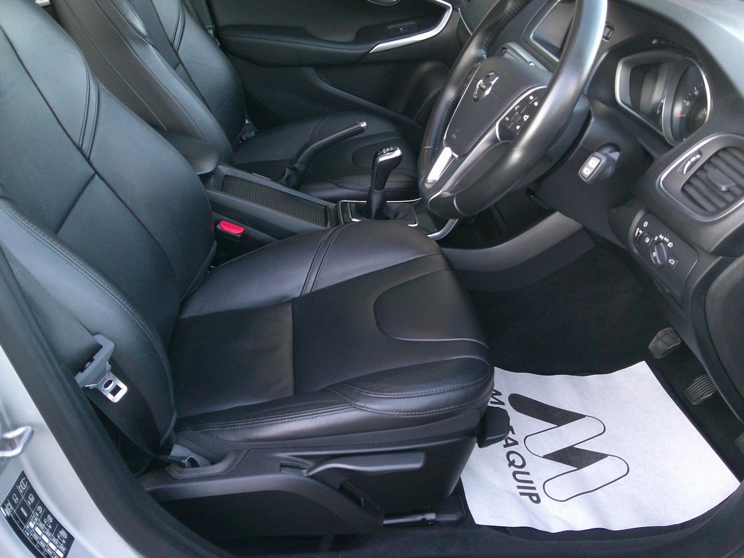 Used Volvo V40 2018 for sale - 76656217: Photo 18