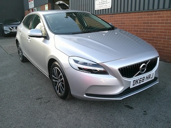 2018 - D2 [120] Momentum Nav Plus 5dr