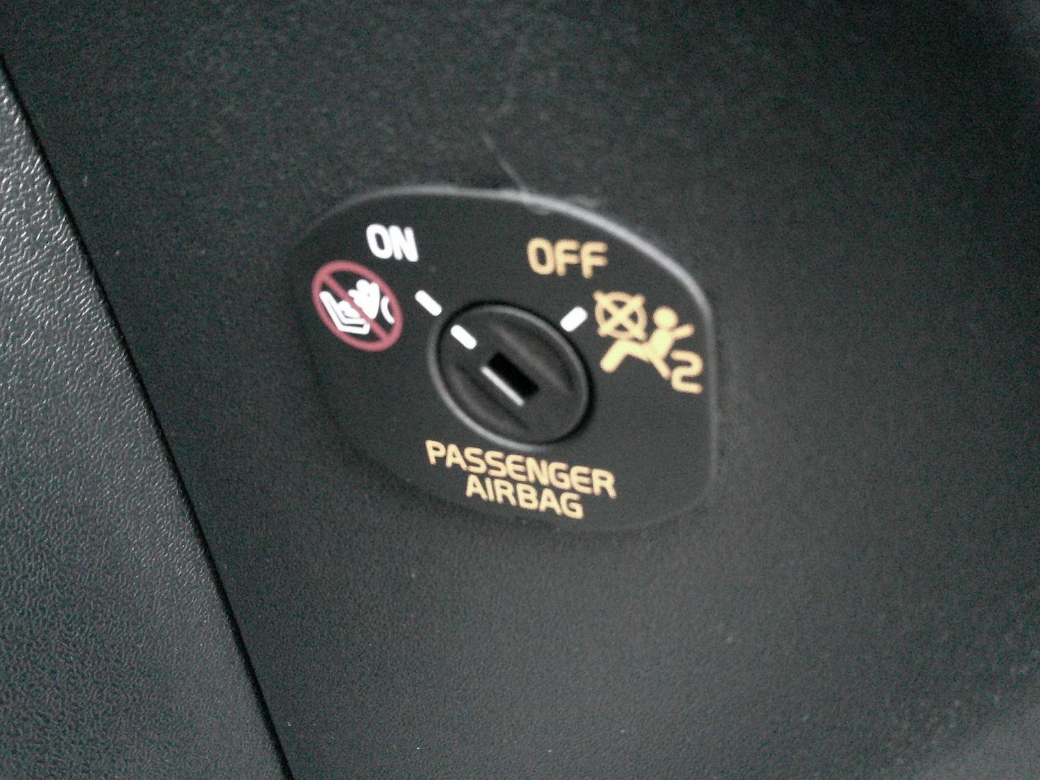 Used Volvo V40 2018 for sale - 76656217: Photo 25