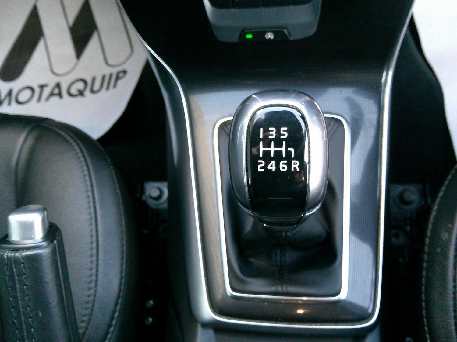 Used Volvo V40 2018 for sale - 76656217: Photo 34