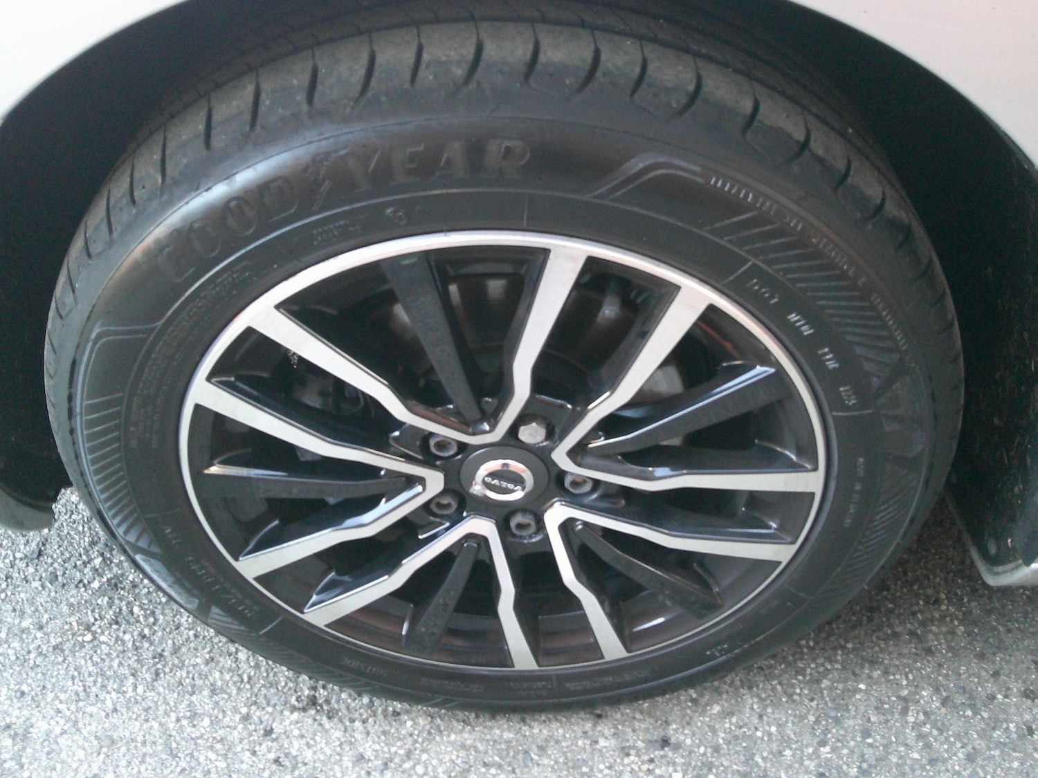 Used Volvo V40 2018 for sale - 76656217: Photo 42