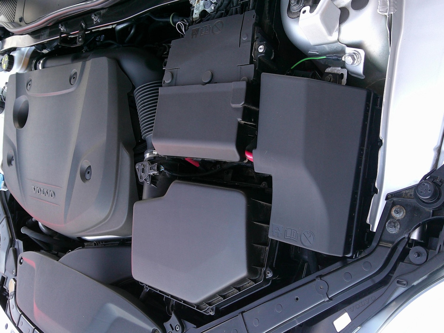 Used Volvo V40 2018 for sale - 76656217: Photo 46