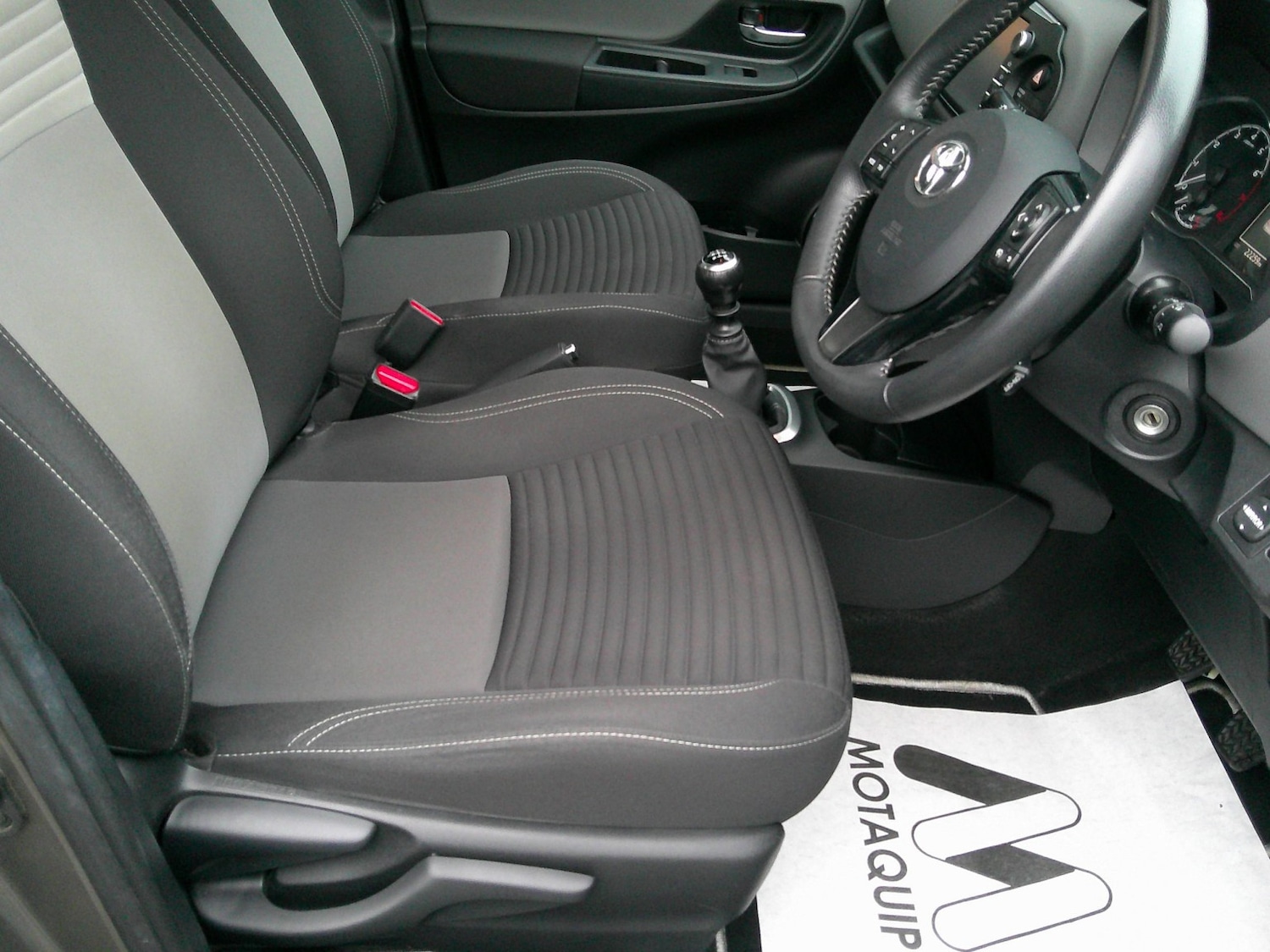 Used Toyota Yaris 2017 for sale - 76911015: Photo 18