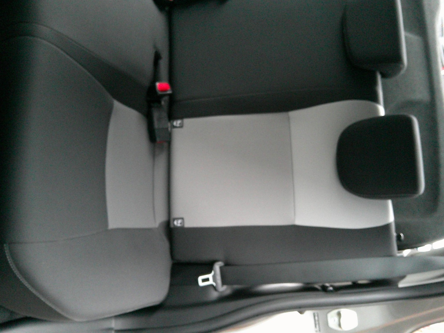 Used Toyota Yaris 2017 for sale - 76911015: Photo 24