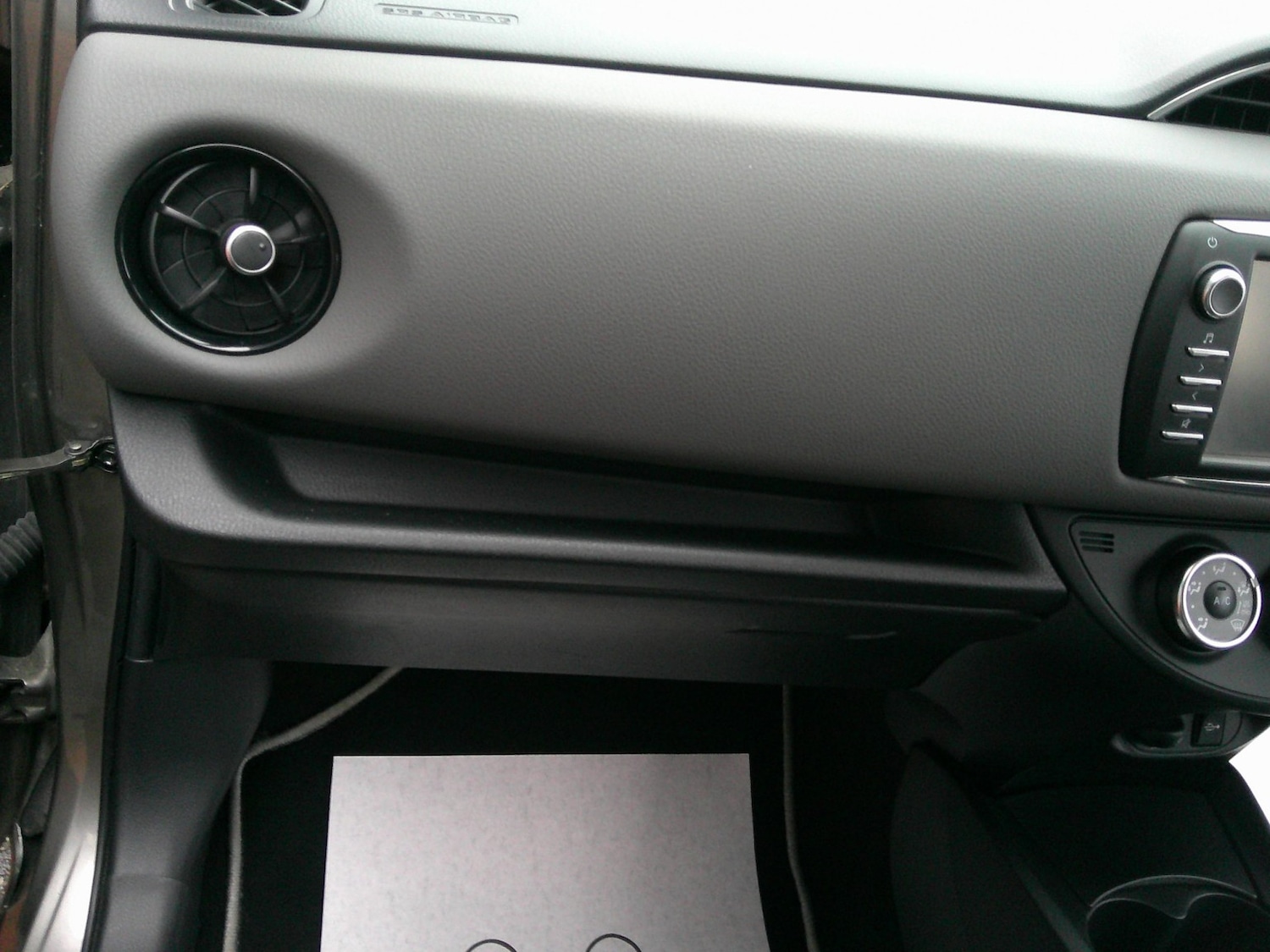 Used Toyota Yaris 2017 for sale - 76911015: Photo 26