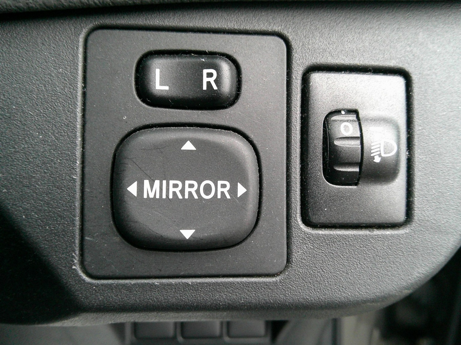 Used Toyota Yaris 2017 for sale - 76911015: Photo 40