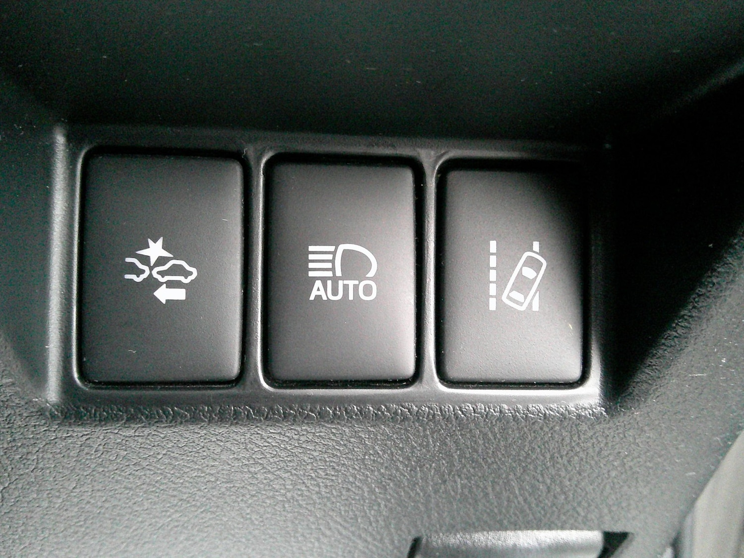 Used Toyota Yaris 2017 for sale - 76911015: Photo 41