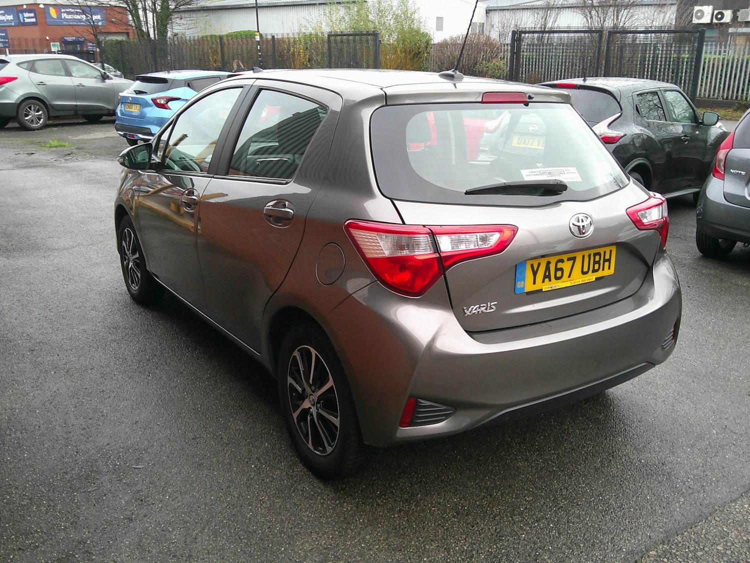 Used Toyota Yaris 2017 for sale - 76911015: Photo 5