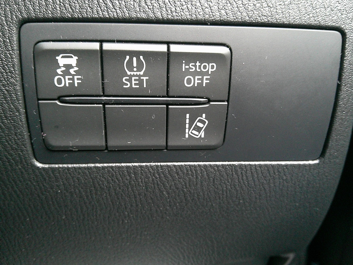 Used Mazda Mazda2 2016 for sale - 77213460: Photo 33