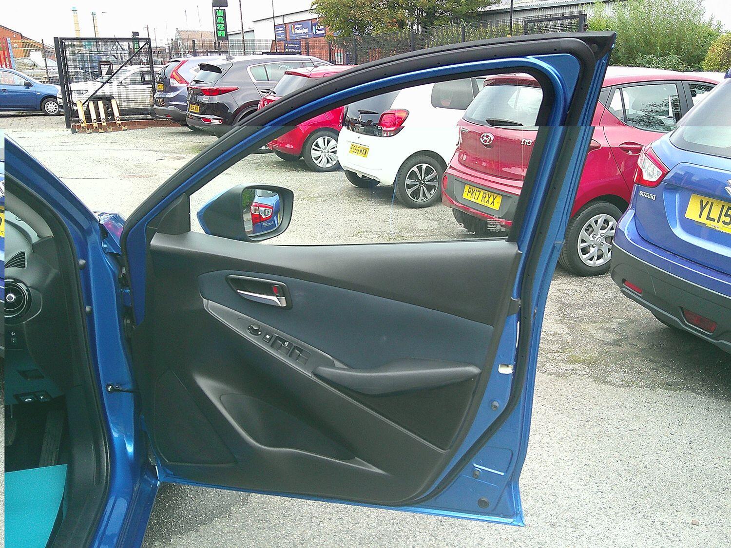 Used Mazda Mazda2 2016 for sale - 76128934: Photo 17