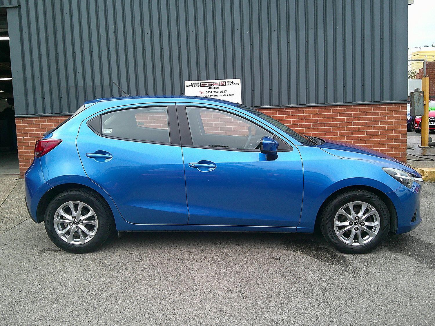 Used Mazda Mazda2 2016 for sale - 76128934: Photo 2