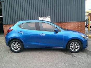 Used Mazda Mazda2 2016 for sale - 76128934: Photo 2