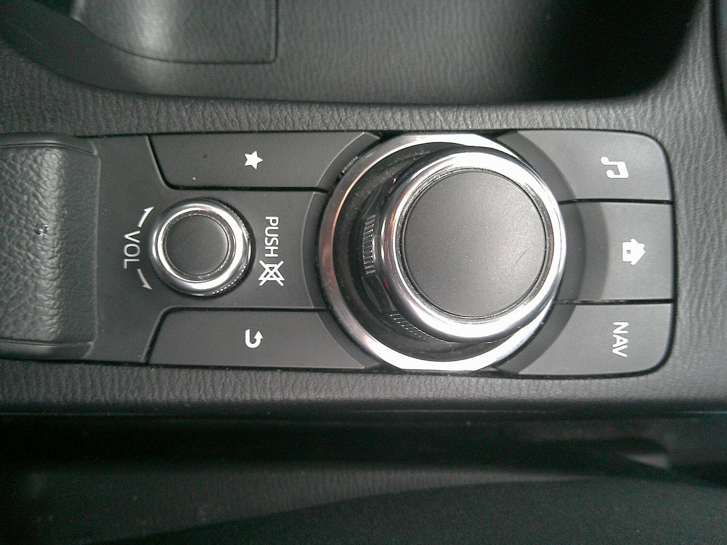 Used Mazda Mazda2 2016 for sale - 76128934: Photo 37