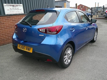 Used Mazda Mazda2 2016 for sale - 76128934: Photo 3
