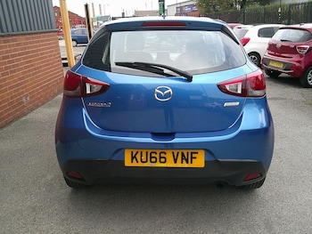 Used Mazda Mazda2 2016 for sale - 76128934: Photo 4