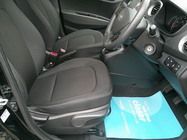 Used Hyundai i10 2017 for sale - 76281374: Photo 19