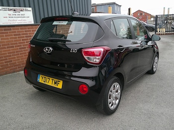 Used Hyundai i10 2017 for sale - 76281374: Photo 3