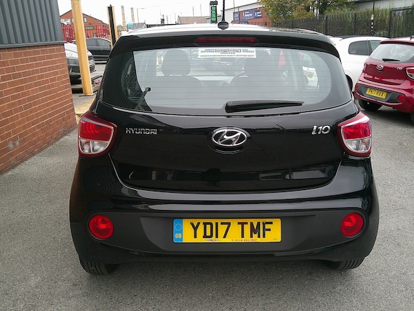 Used Hyundai i10 2017 for sale - 76281374: Photo 4