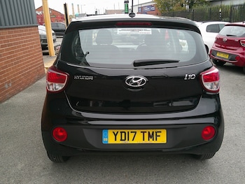 Used Hyundai i10 2017 for sale - 76281374: Photo 4