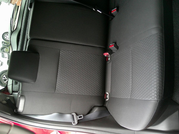 Used Suzuki Swift 2017 for sale - 76107390: Photo 23