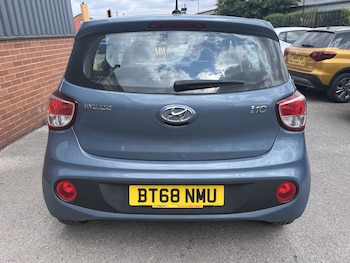 Used Hyundai i10 2018 for sale - 79429773: Photo