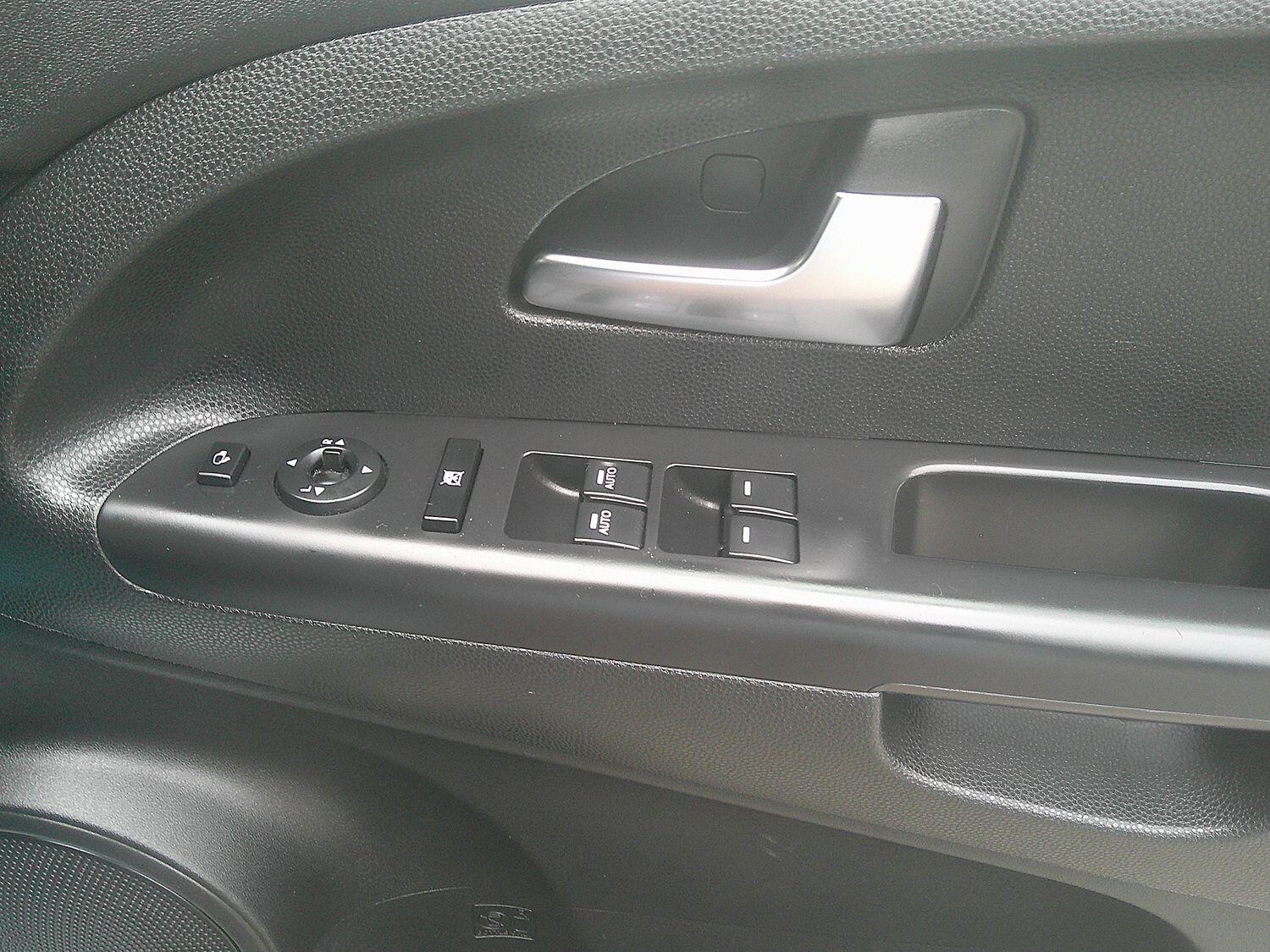Used Kia Venga 2018 for sale - 76107435: Photo 36