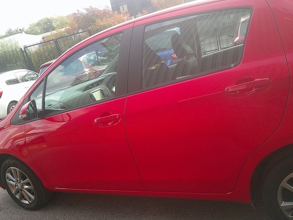Used Toyota Yaris 2015 for sale - 76107371: Photo 13