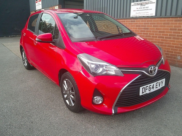 Used Toyota Yaris 2015 for sale - 76107371: Photo 1