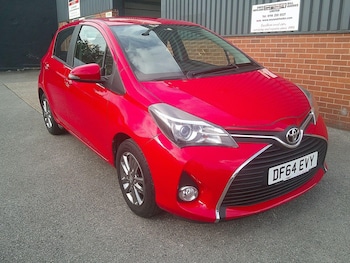 Used Toyota Yaris 2015 for sale - 76107371: Photo