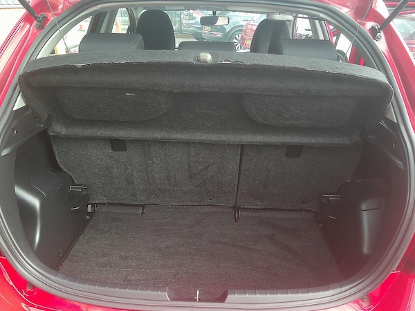 Used Toyota Yaris 2015 for sale - 76107371: Photo 21