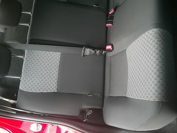 Used Toyota Yaris 2015 for sale - 76107371: Photo 23