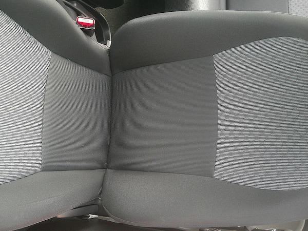 Used Toyota Yaris 2015 for sale - 76107371: Photo 24