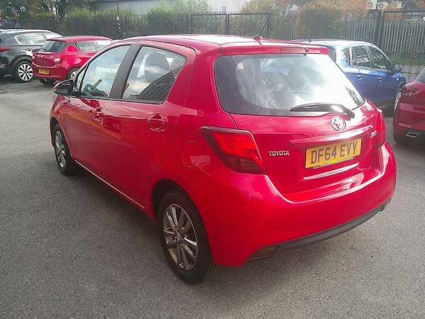 Used Toyota Yaris 2015 for sale - 76107371: Photo 5