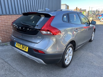 Used Volvo V40 2015 for sale - 78932292: Photo
