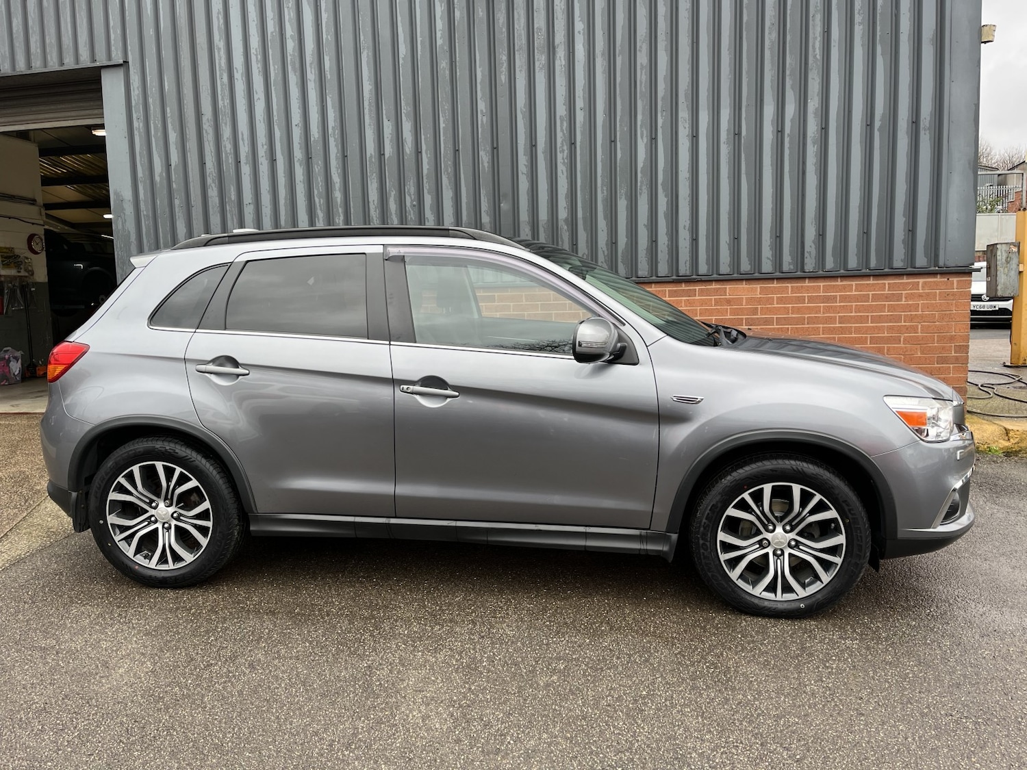 Used Mitsubishi ASX 2017 for sale - 77864908: Photo 2