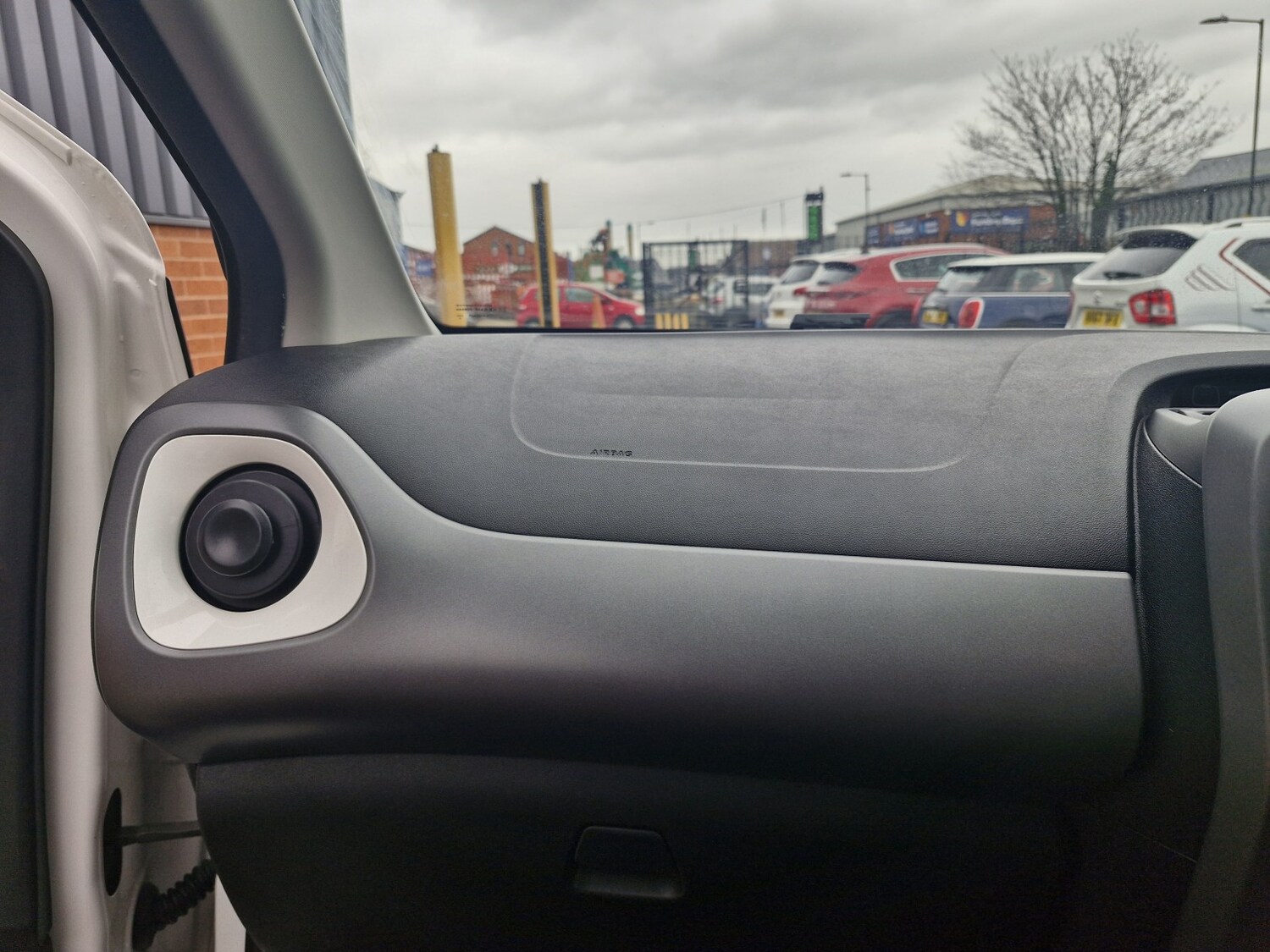 Used Toyota AYGO 2020 for sale - 77864900: Photo 27