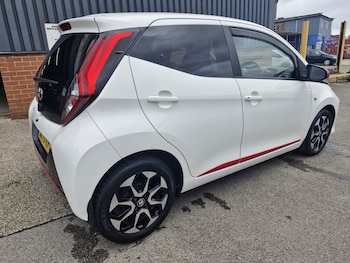 Used Toyota AYGO 2020 for sale - 77864900: Photo