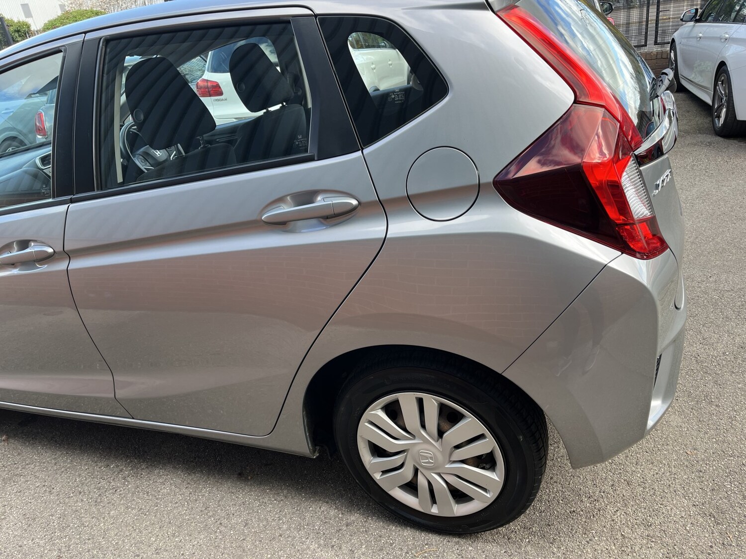 Used Honda Jazz 2017 for sale - 78112115: Photo 11