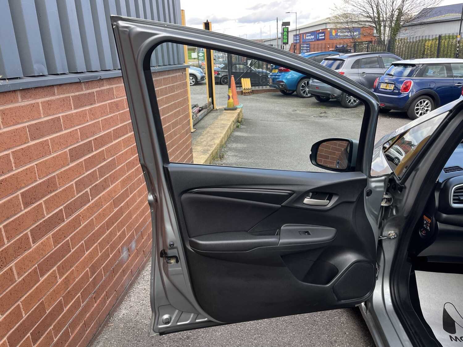 Used Honda Jazz 2017 for sale - 78112115: Photo 14