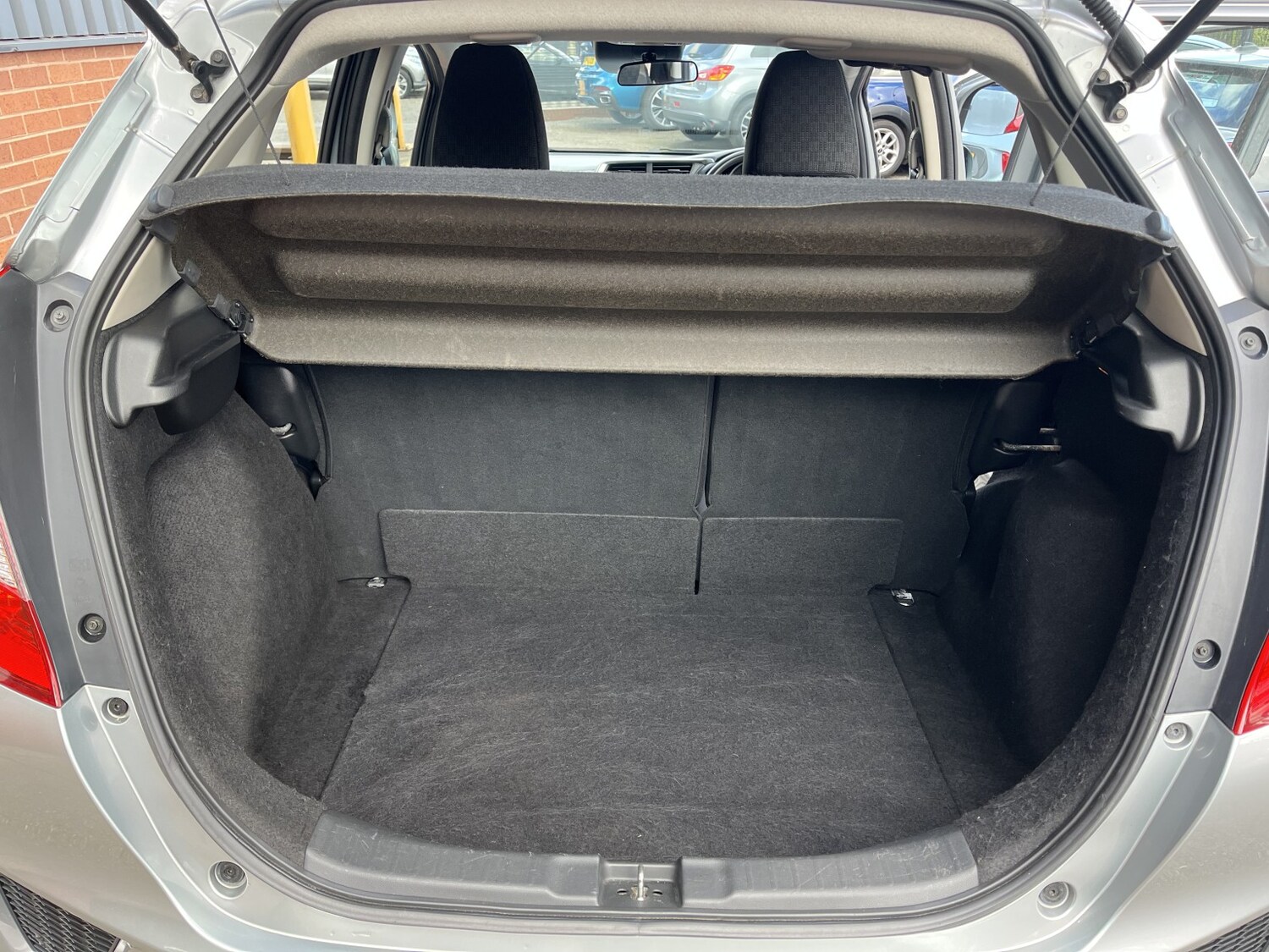 Used Honda Jazz 2017 for sale - 78112115: Photo 20