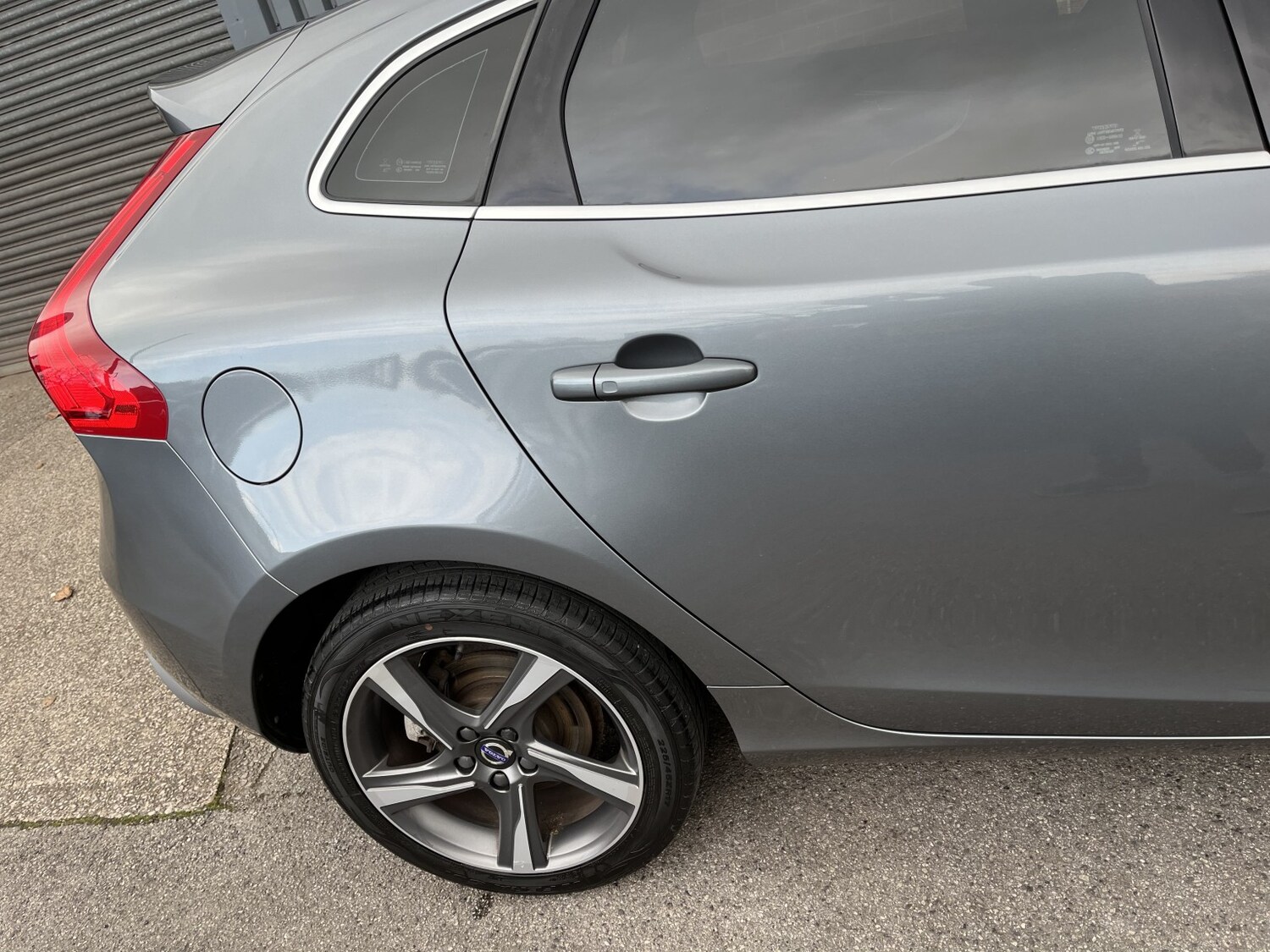 Used Volvo V40 2015 for sale - 78112128: Photo 11