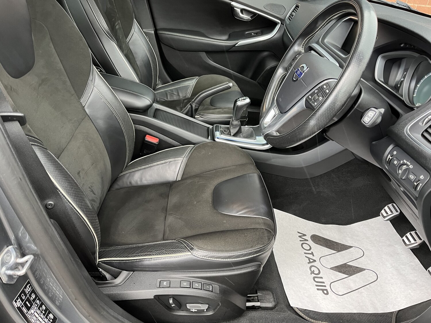 Used Volvo V40 2015 for sale - 78112128: Photo 19