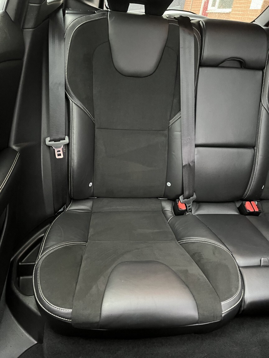 Used Volvo V40 2015 for sale - 78112128: Photo 24