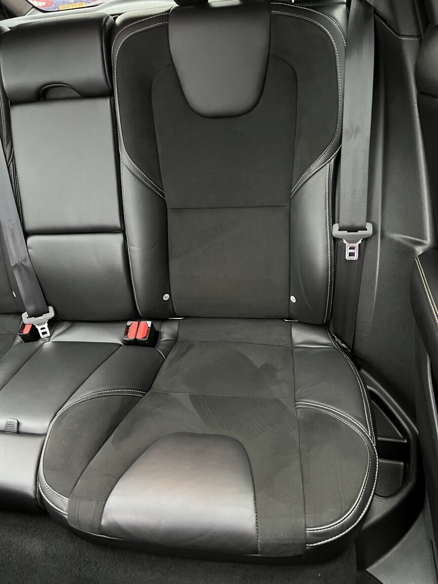 Used Volvo V40 2015 for sale - 78112128: Photo 26