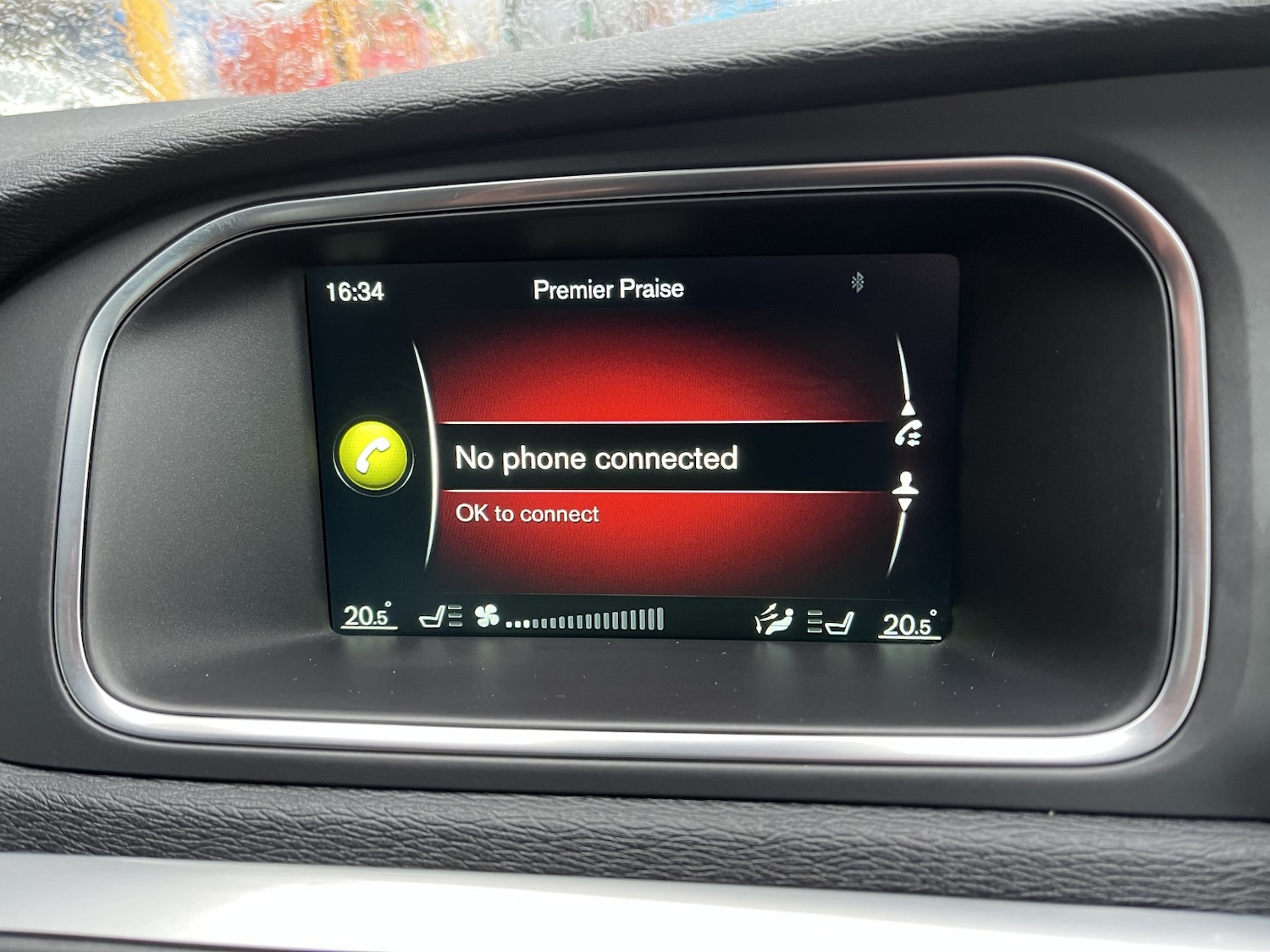 Used Volvo V40 2015 for sale - 78112128: Photo 31